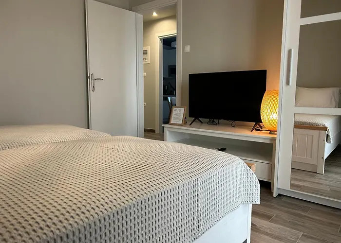 Niki\'S House Apartments By The Sea
